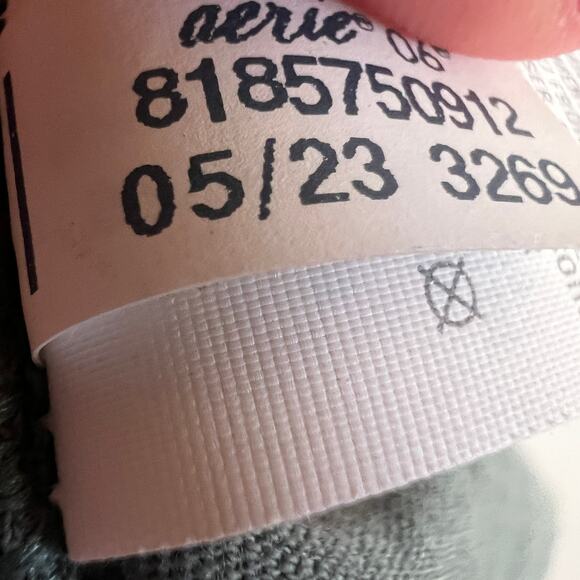 Aerie Oversized T Shirt Top Womens Size Small Distressed Green - Picture 7 of 7